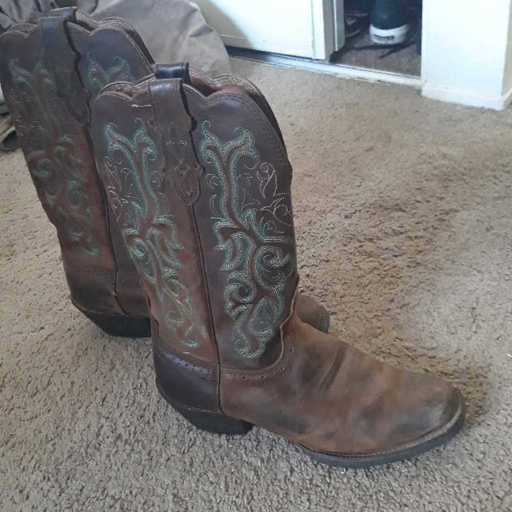Justin cowboy boots